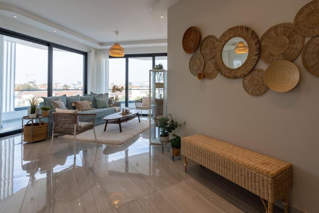 Thalassa 2-Bedroom Apartment In Lárnaca Exterior foto