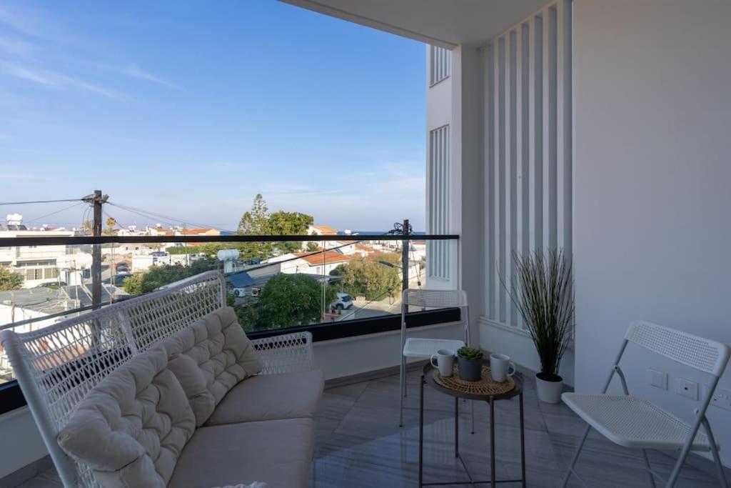 Thalassa 2-Bedroom Apartment In Lárnaca Exterior foto