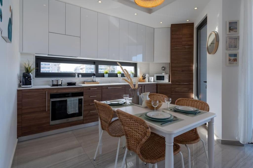 Thalassa 2-Bedroom Apartment In Lárnaca Exterior foto