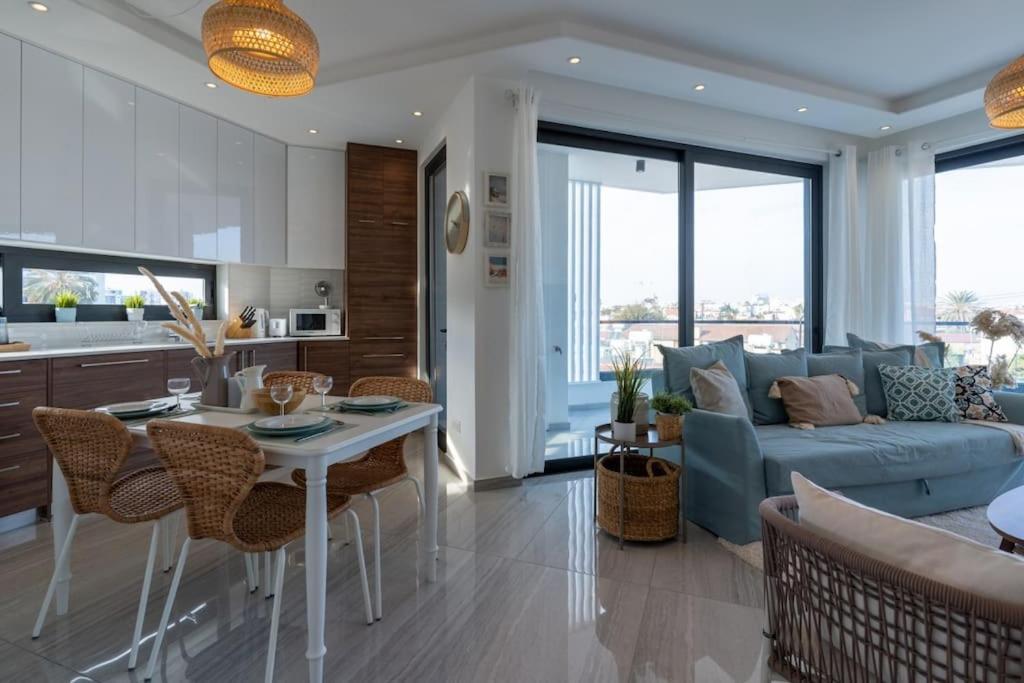 Thalassa 2-Bedroom Apartment In Lárnaca Exterior foto